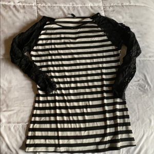 Black & white striped lace top ADORABLE!